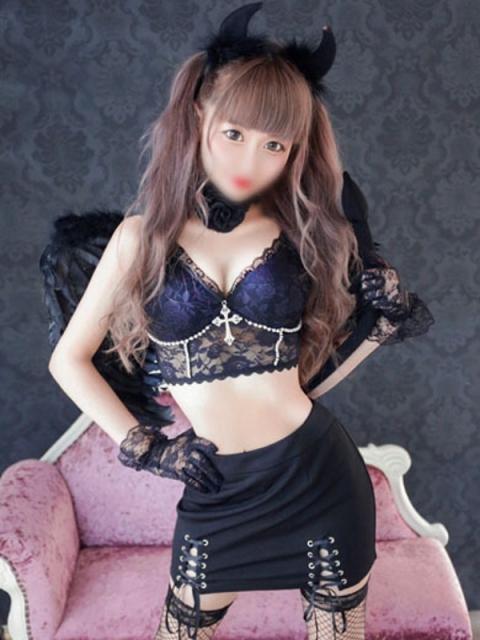 タレント かえで