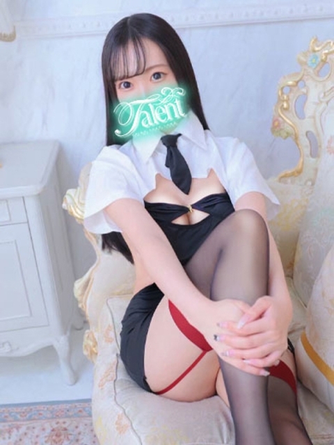 タレント ここな